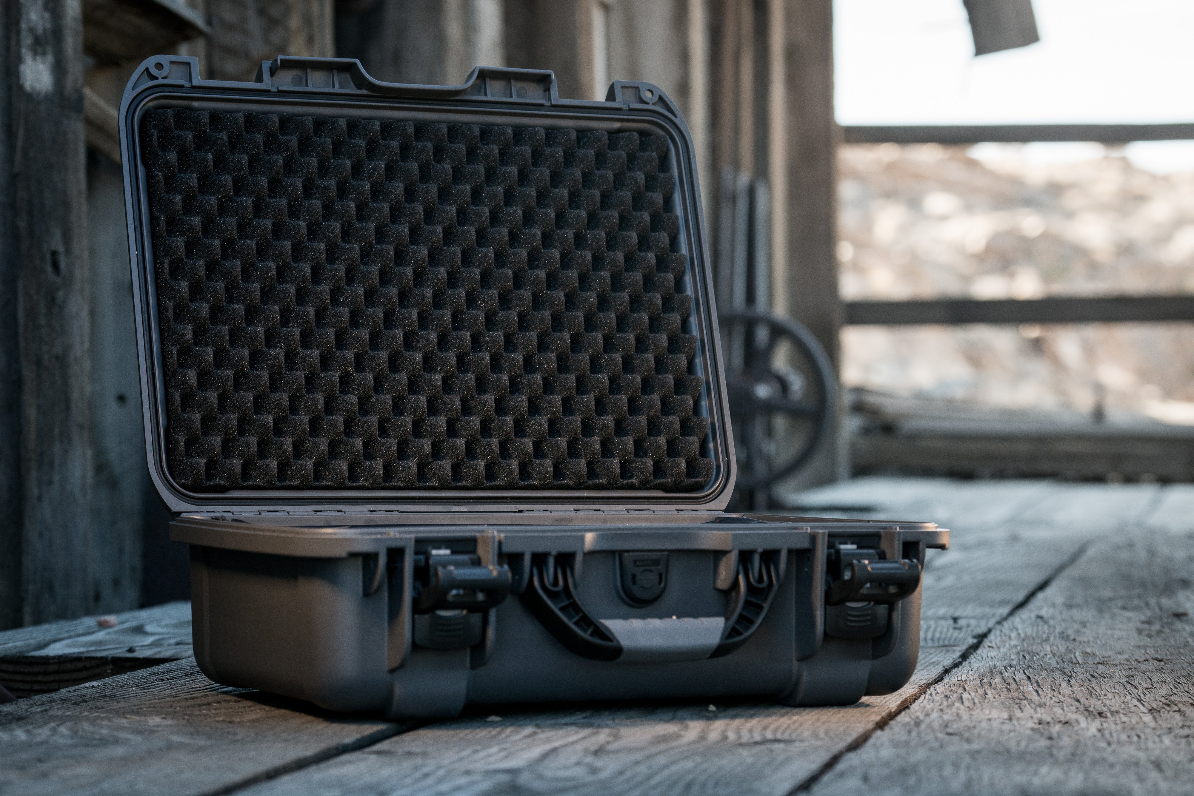 NANUK 925 - Noir / Vide pour DEA