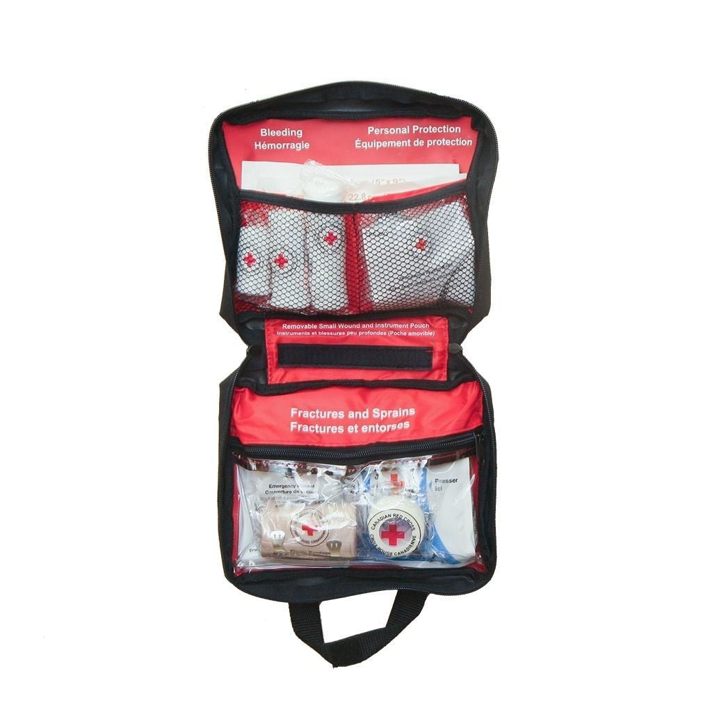 Trousse de premiers soins de base pour la garde d'enfants